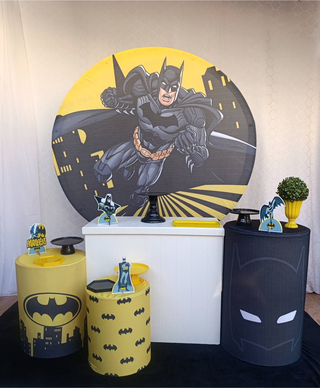 Batman - Kit Comemore  - FELIZ DATA PEGUE E MONTE 