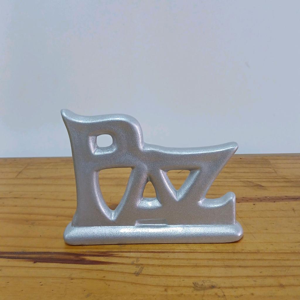 Palavra Decorativa de Louça (Prata) - Cinza - Peg e monte da drica