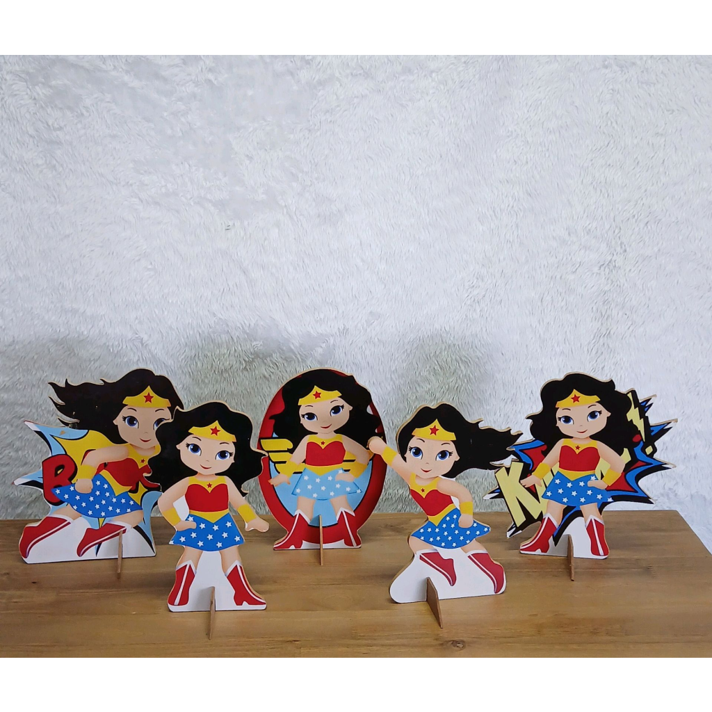 Display Mulher Maravilha - Peg e monte da drica