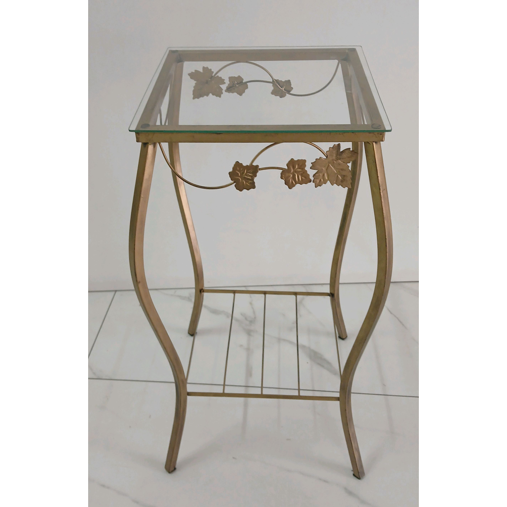 Aparador de Ferro Quadrado - Dourado - Peg e monte da drica