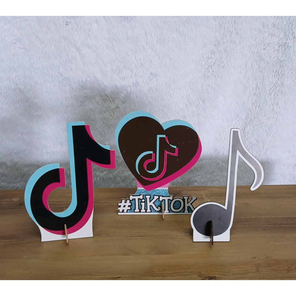 Display Tiktok - Peg e monte da drica