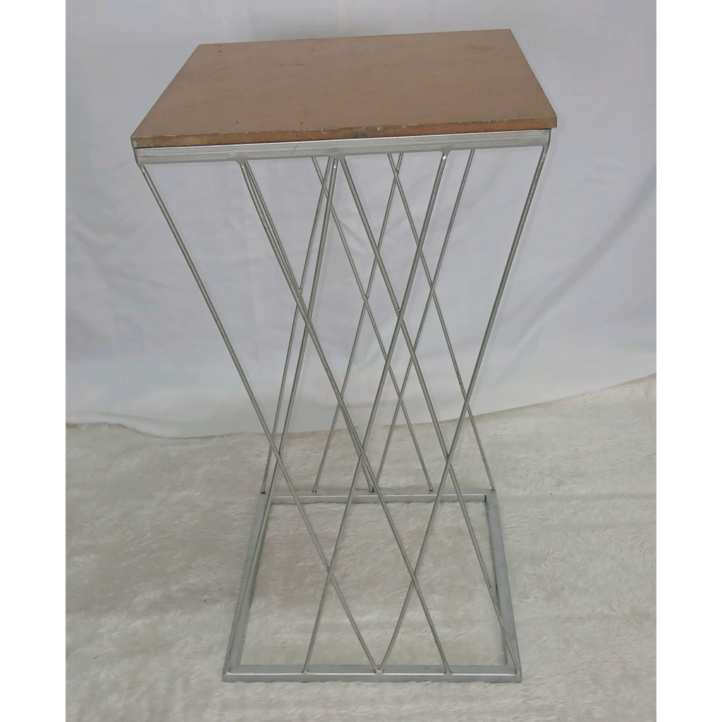 Cubo Ferro Cruzado M - Cinza,Prata - Peg e monte da drica