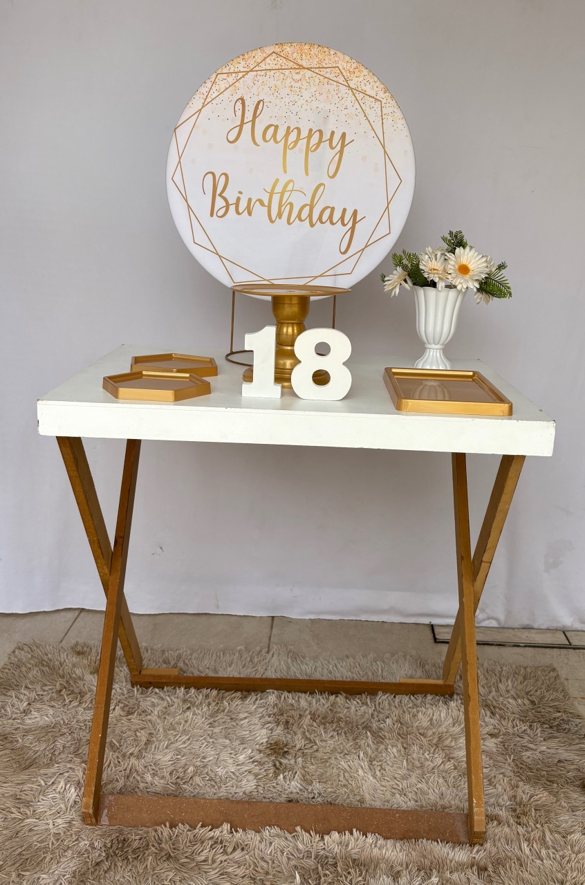 Happy Birthday Dourado Festa Na Mesa - Colorfest Festa