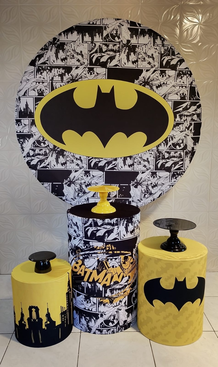 Alugue Tema Para Festa Decoração Batman Tecido ( Modelo 2 ) - Guibella Pegue e Monte