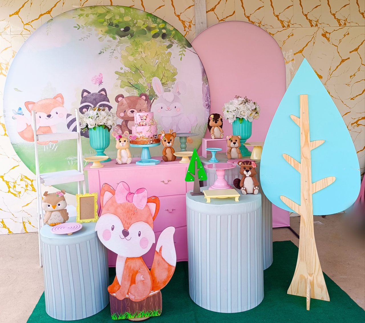 Alugue Tema Para Festa Decoração Bosque (Modelo 3) - Nívea Decor