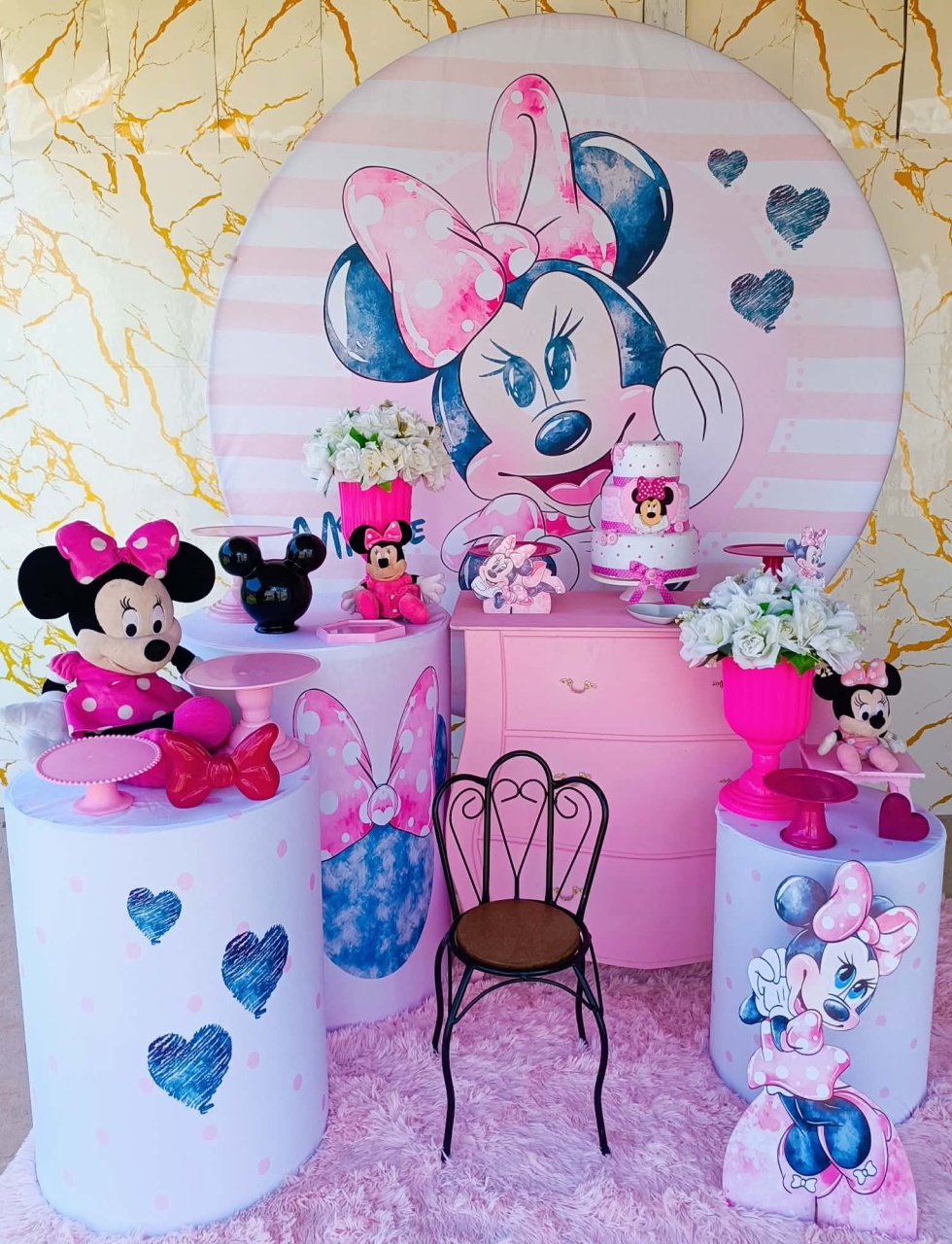 Alugue Tema Para Festa Decoração Minnie Rosa (Modelo 2) - Nívea Decor