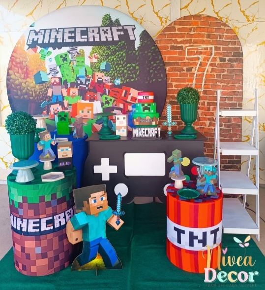 Alugue Tema Para Festa Decoração Minecraft (Modelo 3) - Nívea Decor