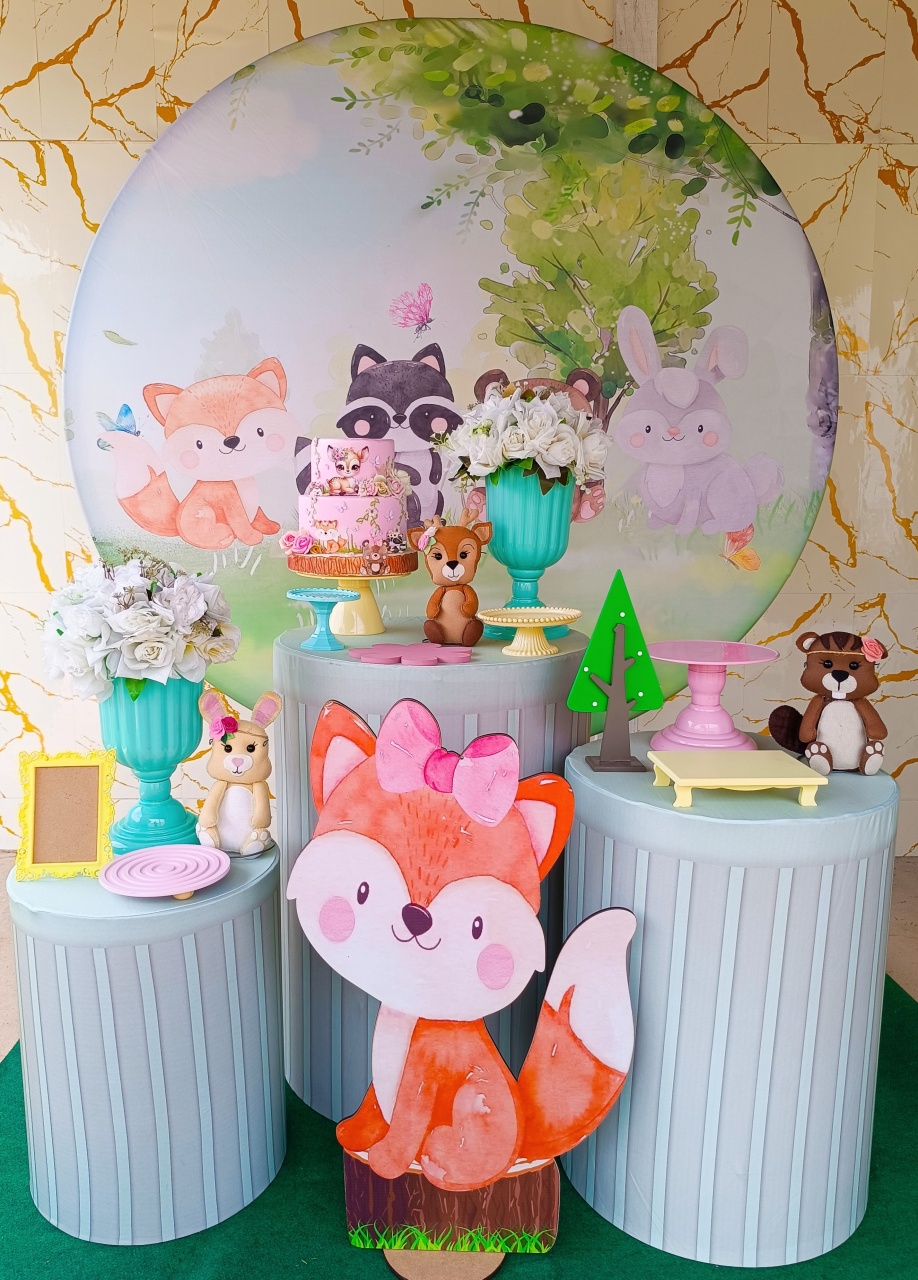 Alugue Tema Para Festa Decoração Bosque (Modelo 1) - Nívea Decor
