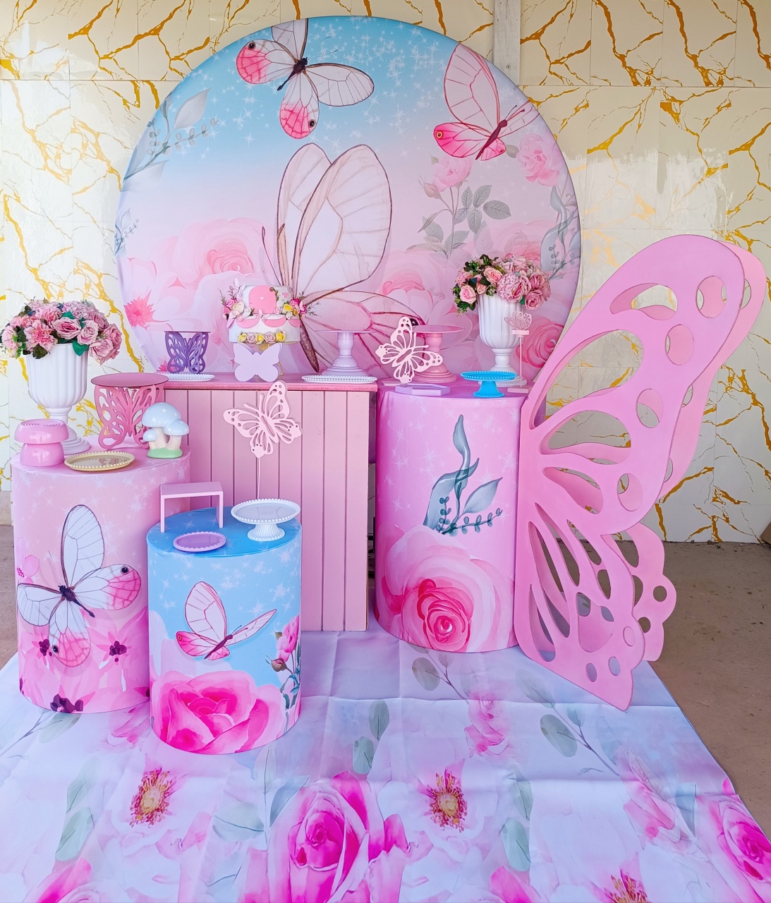 Alugue Tema Para Festa Decoração Borboleta (Modelo 2)) - Nívea Decor