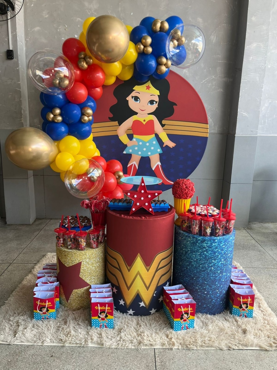 Kit M Mulher Maravilha - LUVI FESTAS
