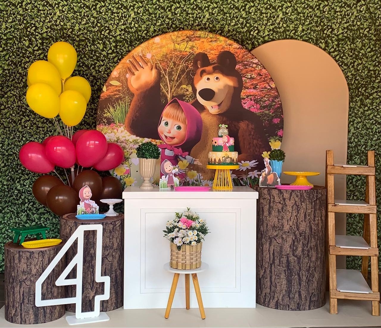 Masha E Urso - Premium - Pegue Monte Araucária