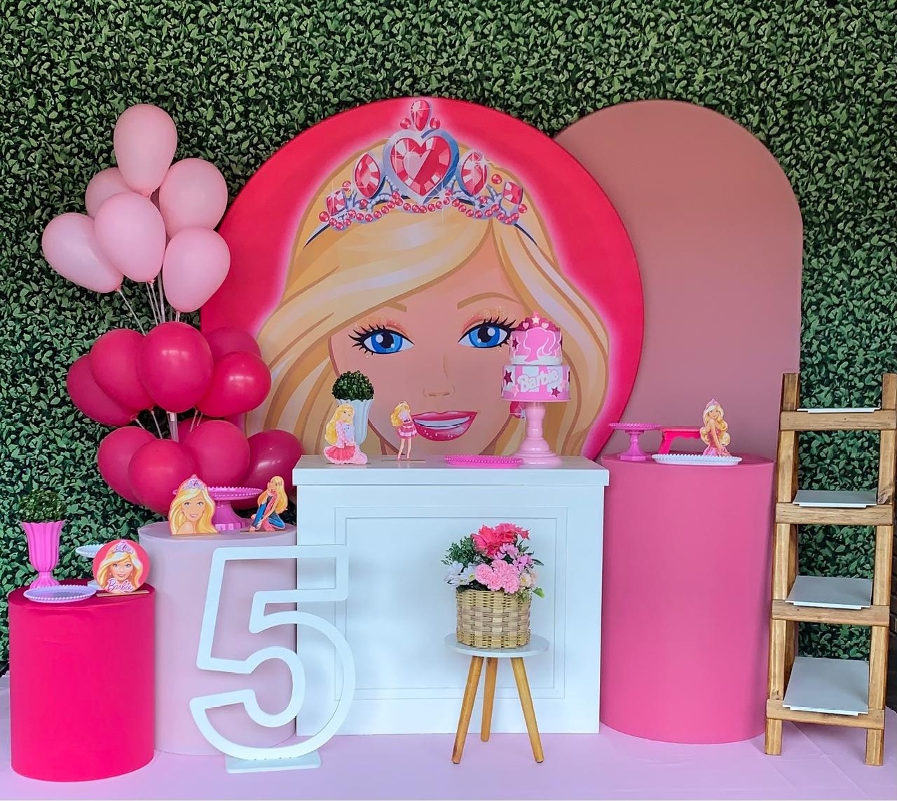 Barbie - Premium - Pegue Monte Araucária