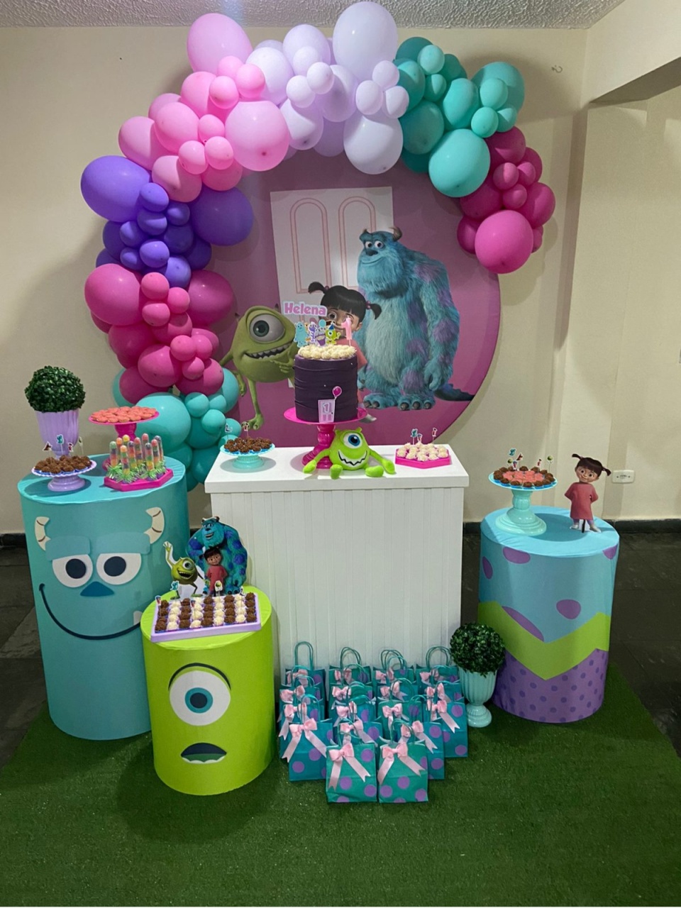 Monstros S.a - Mb festas & decorações