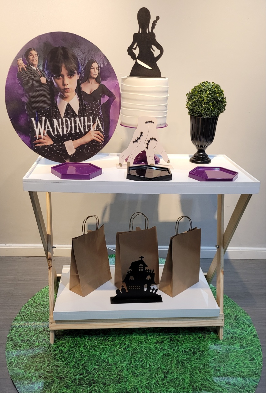 Mini Wandinha - Mb festas & decorações