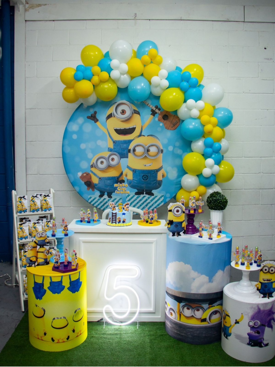 Minions 2.0 - Mb festas & decorações