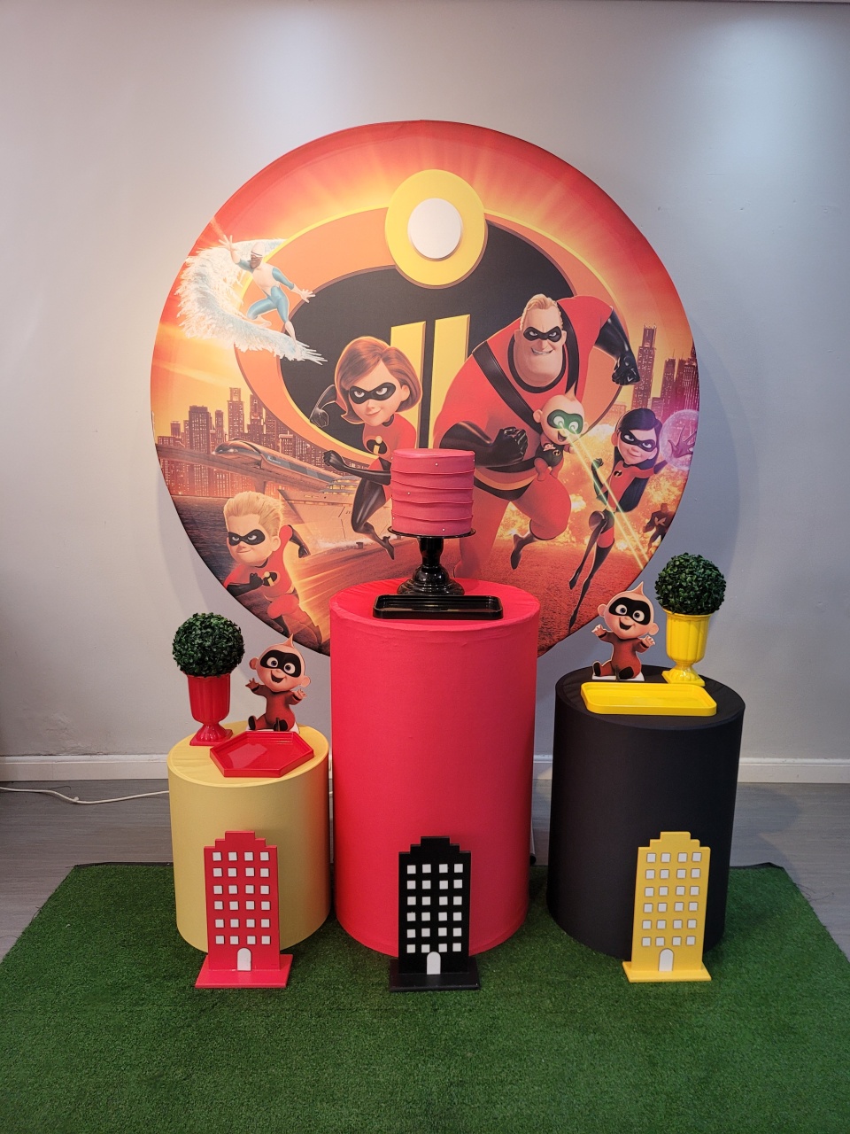 Os Incríveis  - Mb festas & decorações