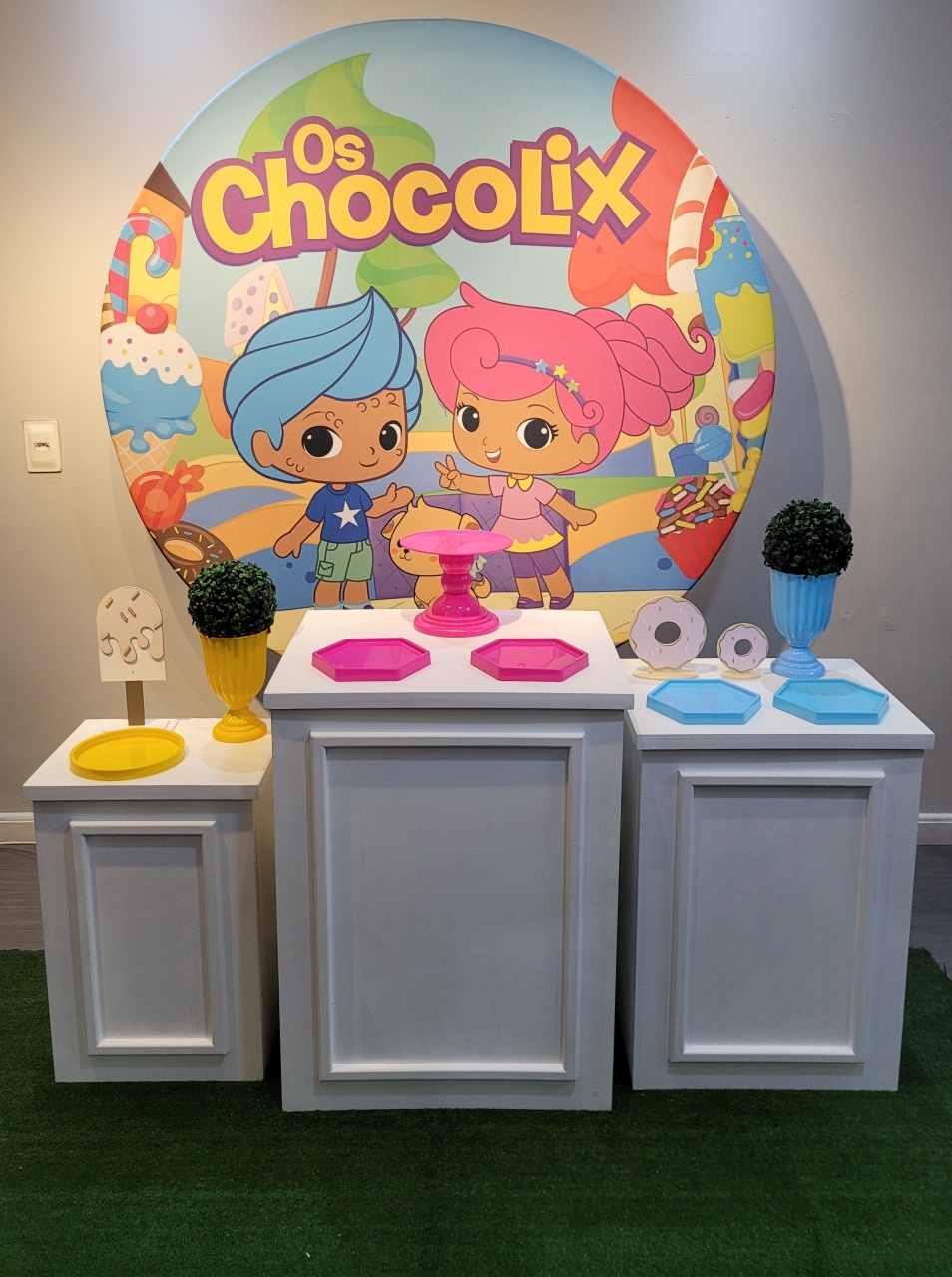 Os Chocolix - Mb festas & decorações