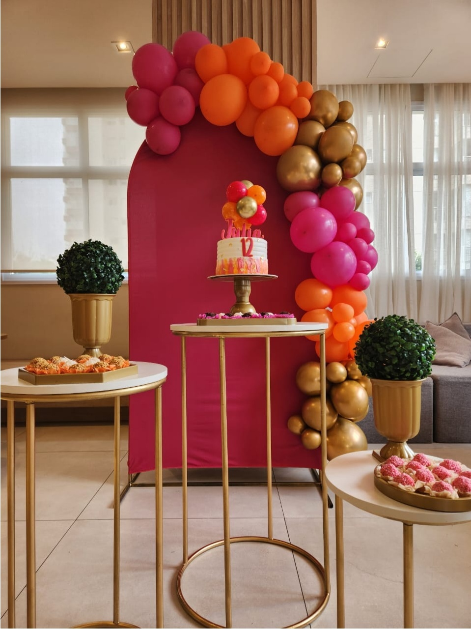 Romano Rosa Com Dourado - Mb festas & decorações