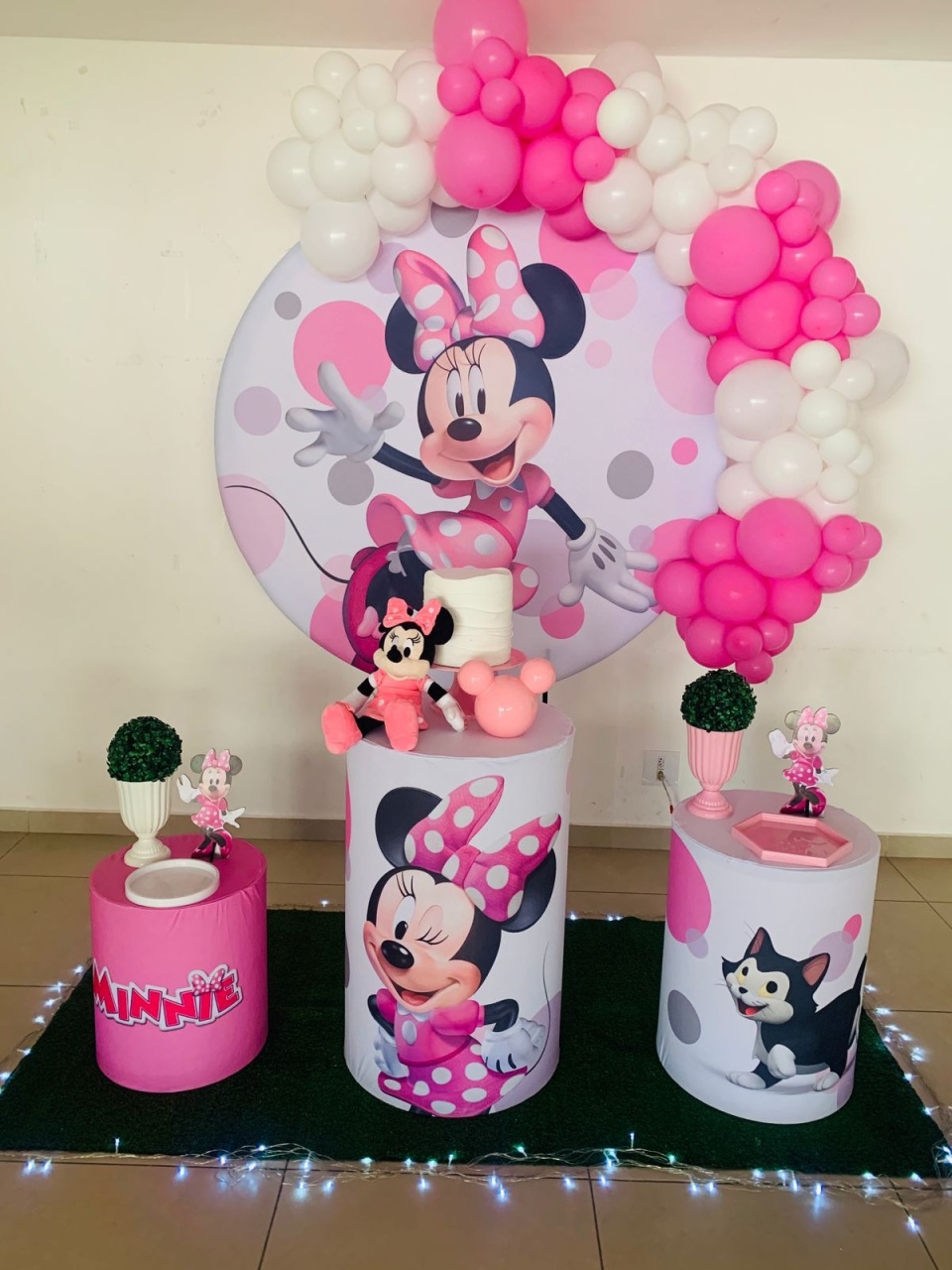 Minnie Mouse Com Balões - Mb festas & decorações