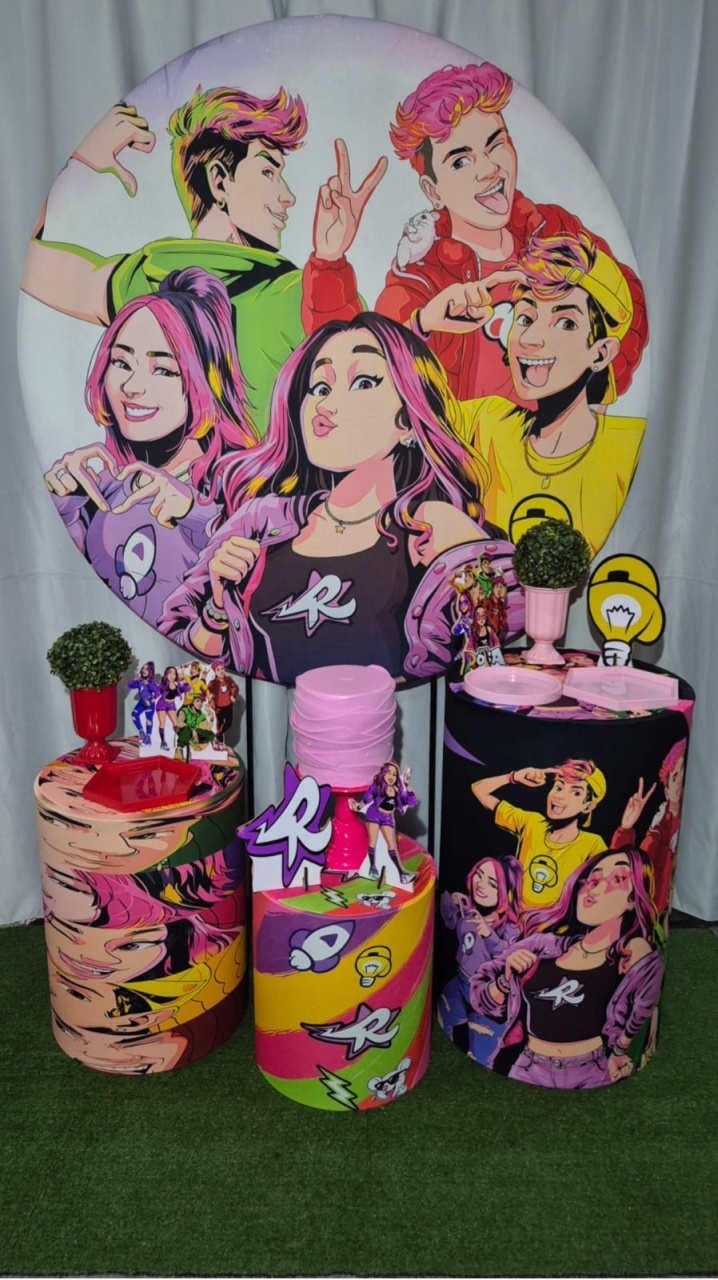 Emily Vick - Mb festas & decorações