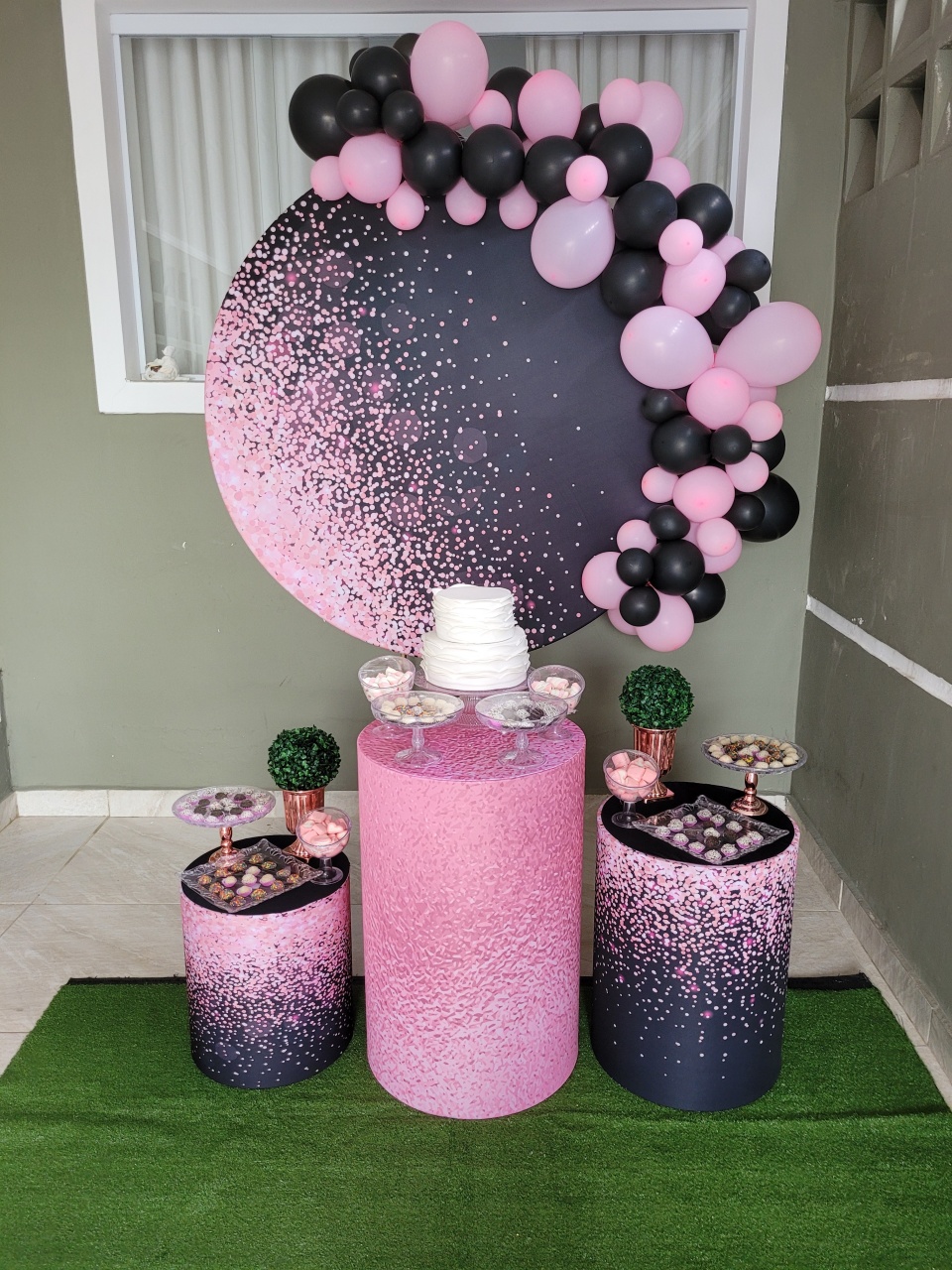 Rosa Com Preto - Mb festas & decorações