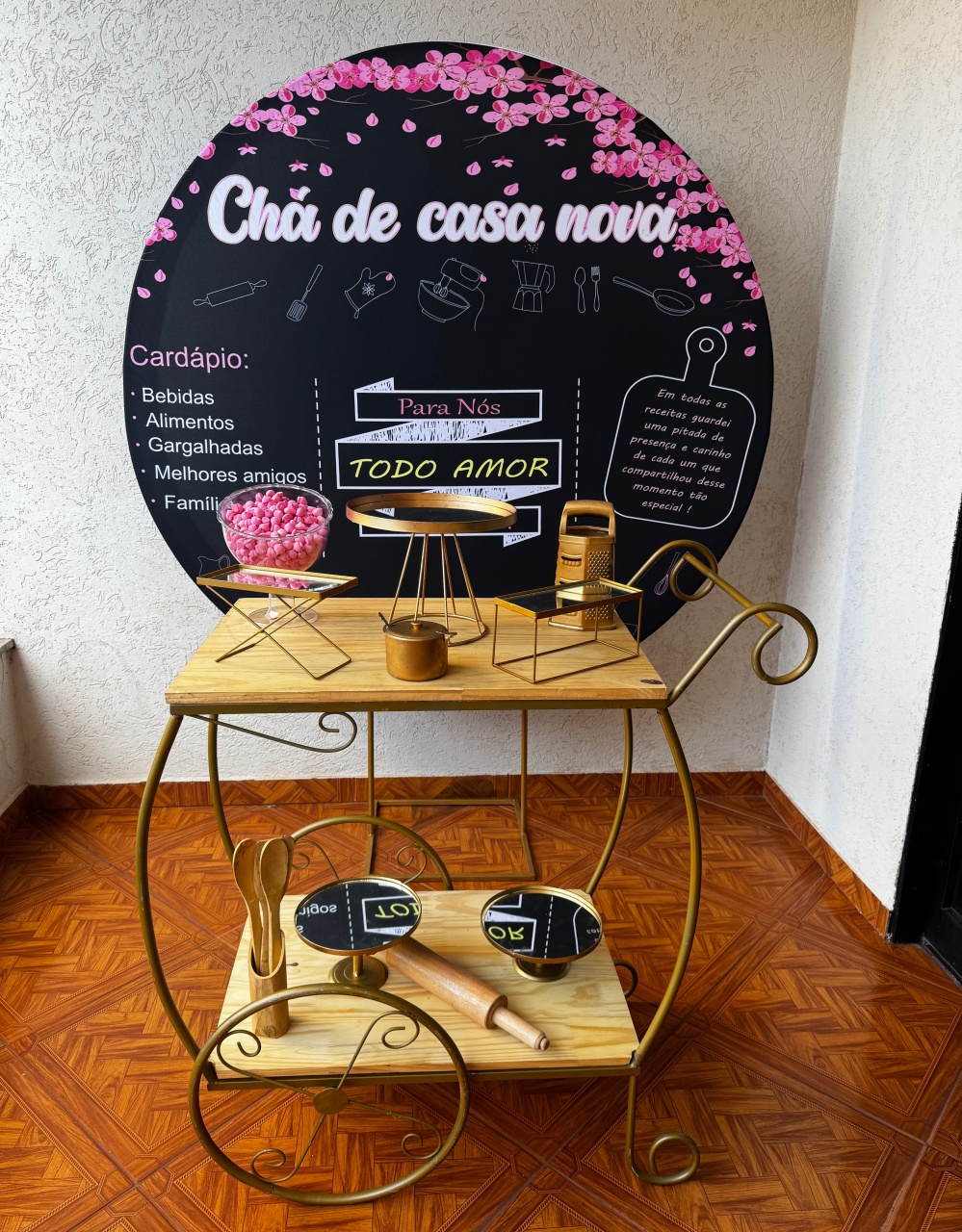 Chá de Casa Nova Pegue E Monte - Claudia Torrieri