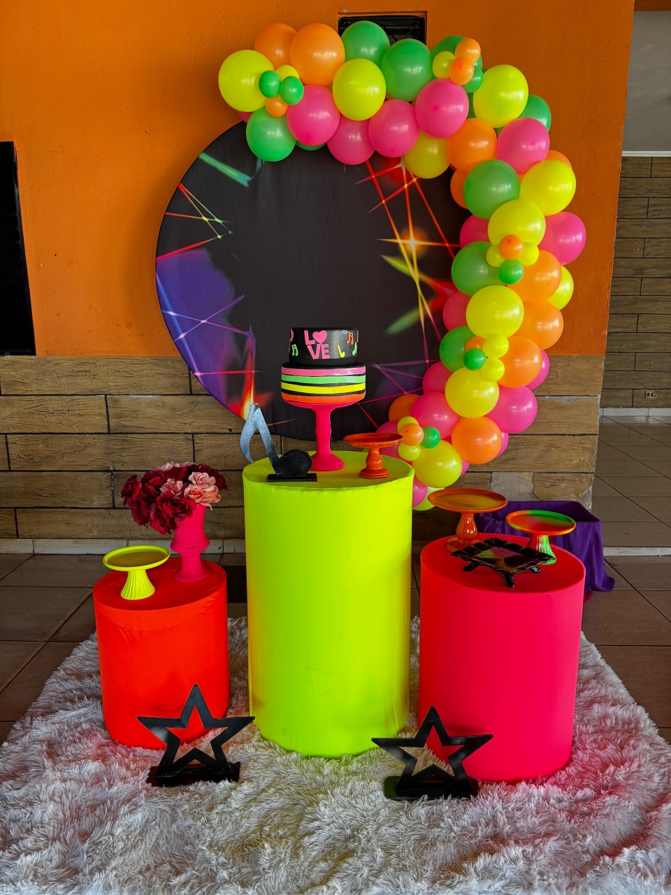 Neon - Claudia Torrieri