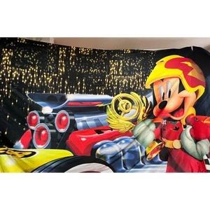 Painel Mickey Sobre Rodas - Girafa Festas
