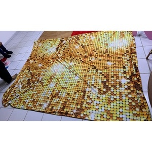 Painel Euforia Dourado - Girafa Festas