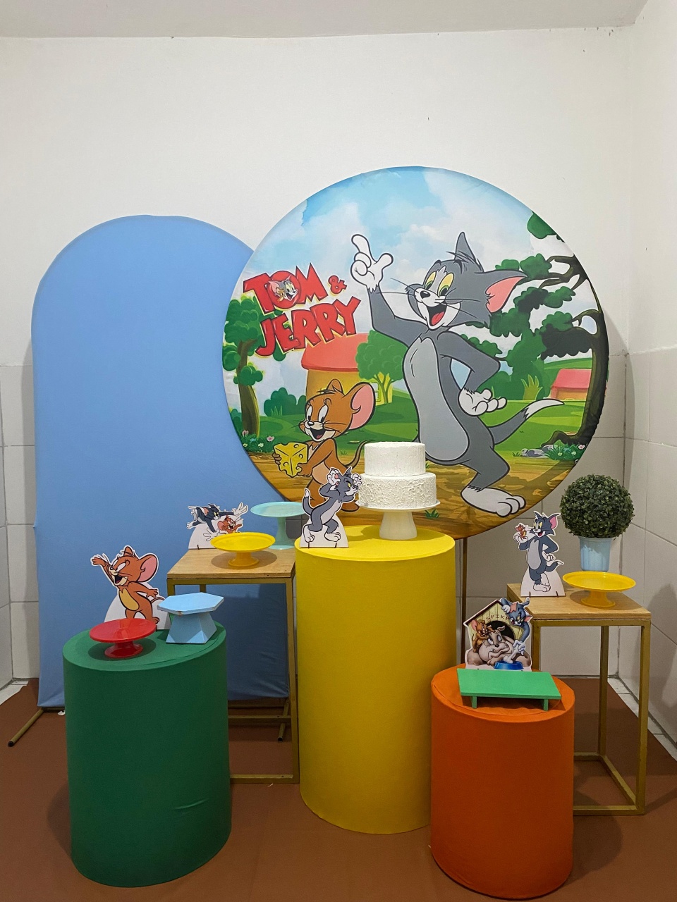 Tom E Jerry Composição - Artes e Encantos locações