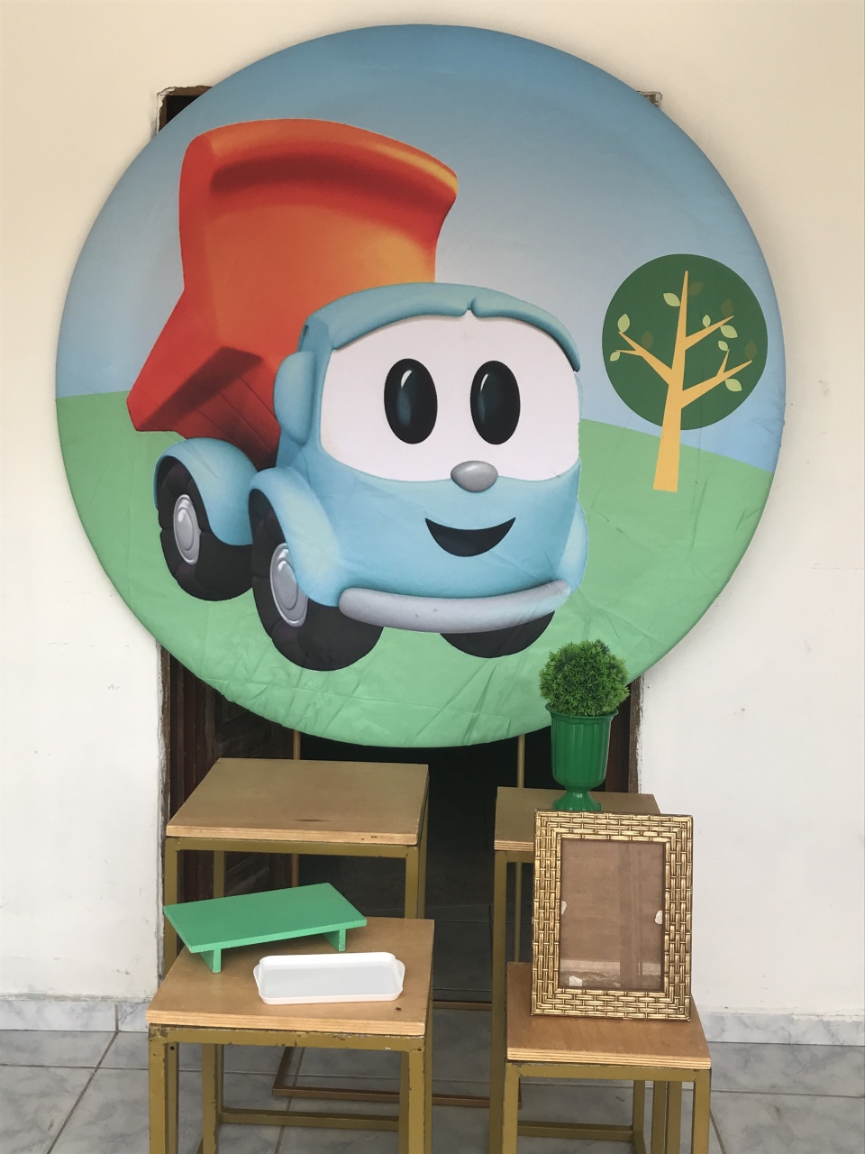 Léo O Caminhão Composição - Artes e Encantos locações