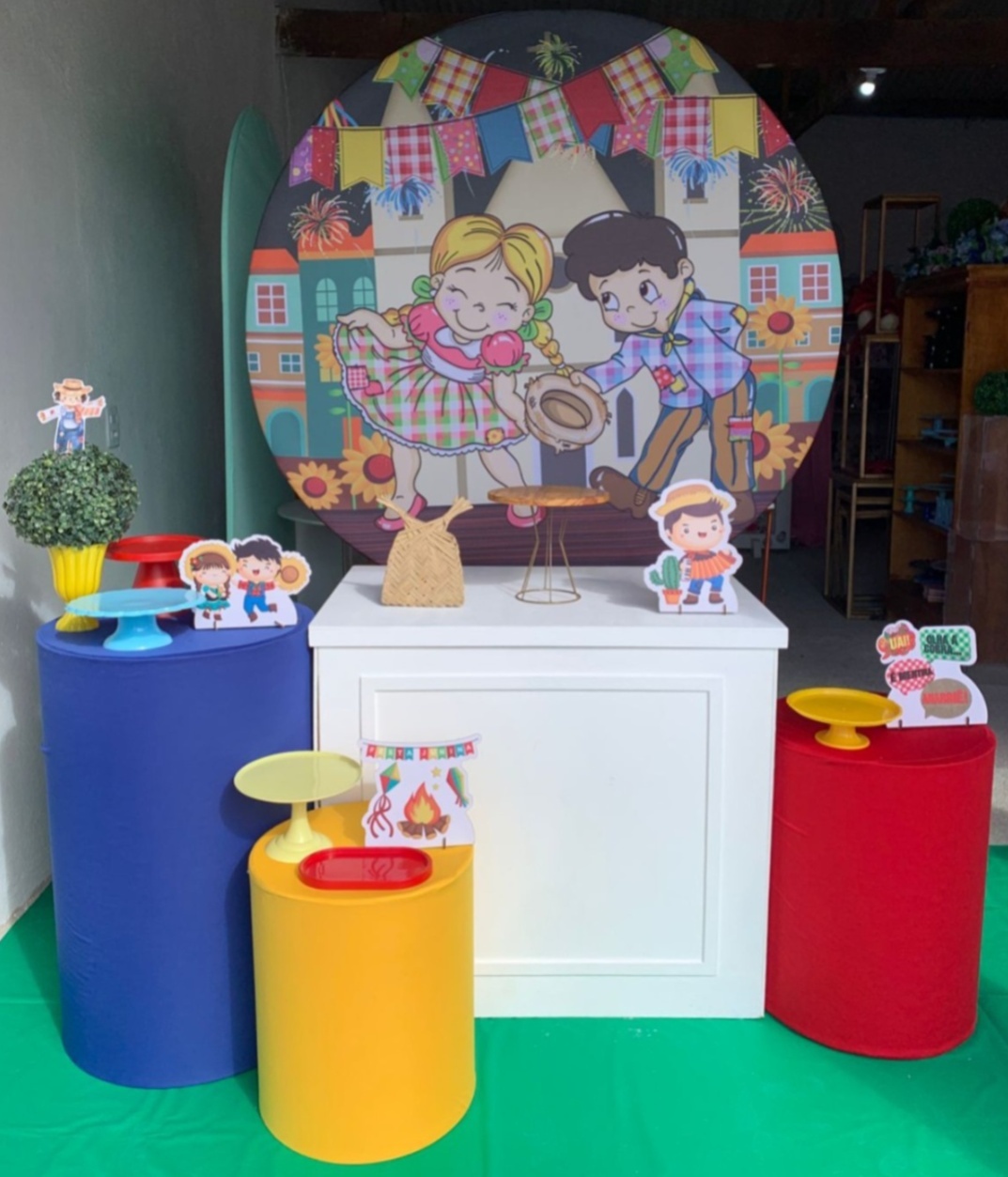 Junino São João Kit Ouro Plus  - Artes e Encantos locações