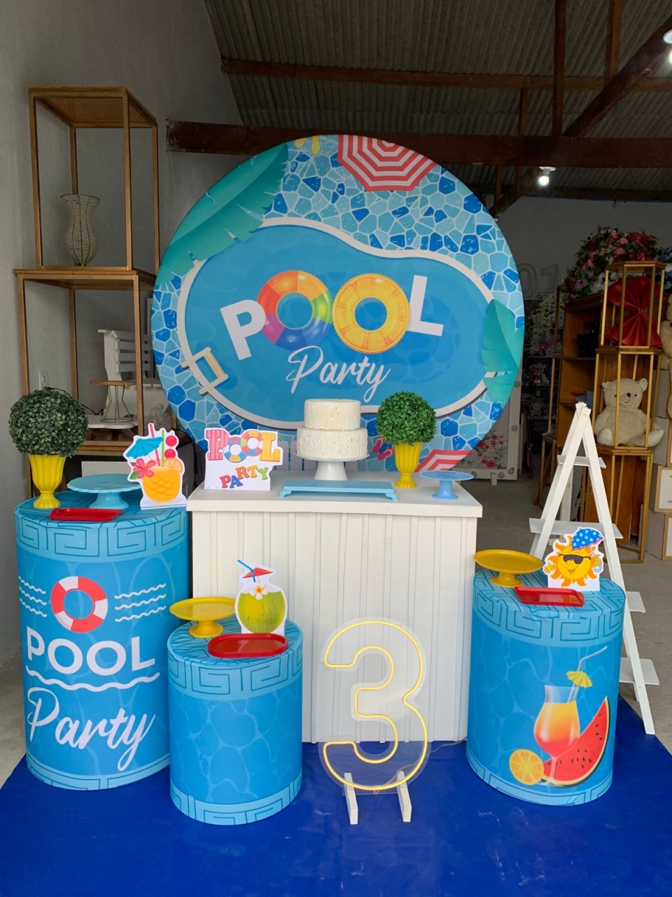 Pool Party Kit Ouro Plus 5 - Artes e Encantos locações