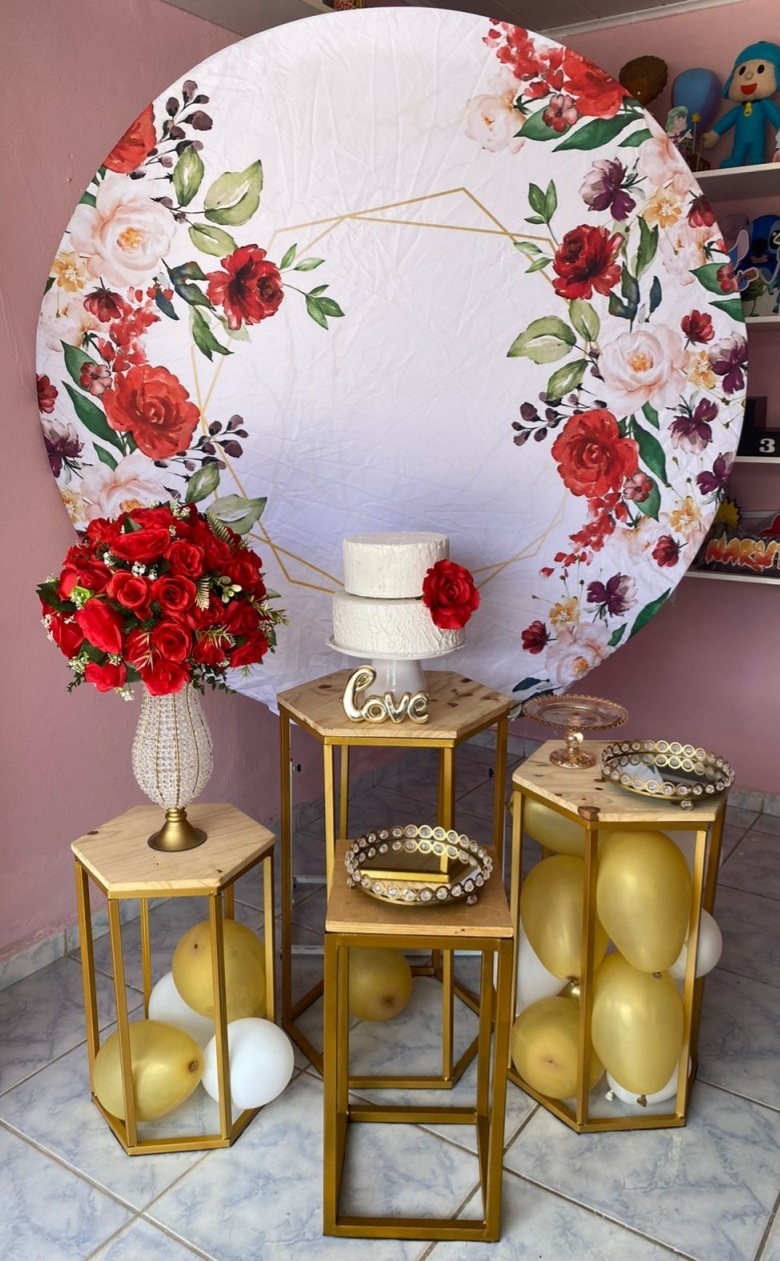 Vermelho Floral Composição - Artes e Encantos locações