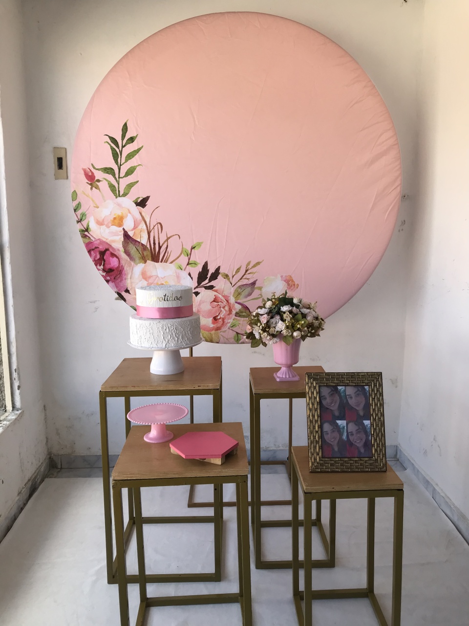 Rosa Lateral Composição - Artes e Encantos locações