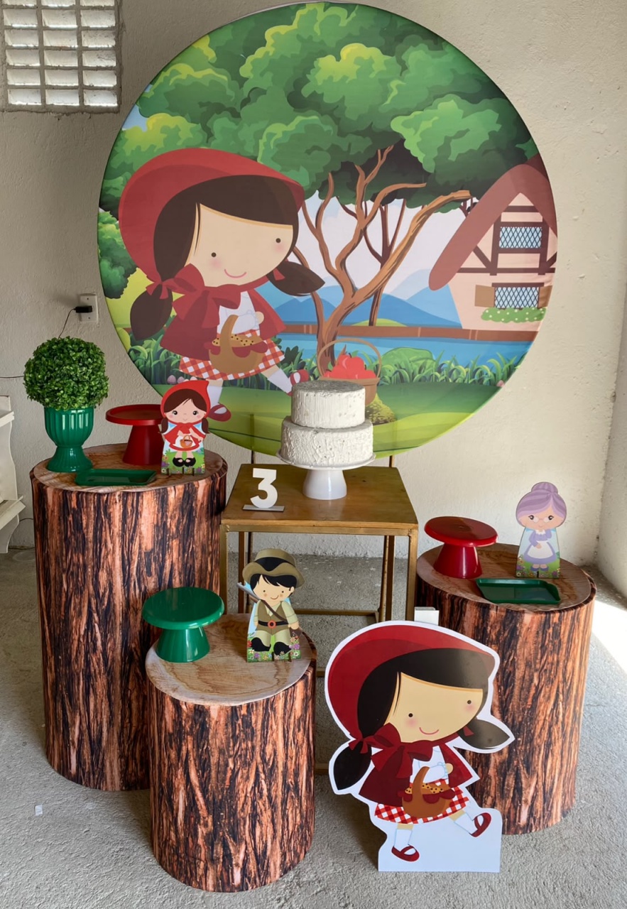 Chapeuzinho Vermelho Kit Ouro Com Adicional de Display de Chão1 - Artes e Encantos locações