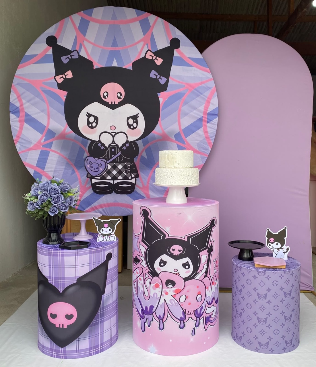 Kuromi Composição 5 - Artes e Encantos locações