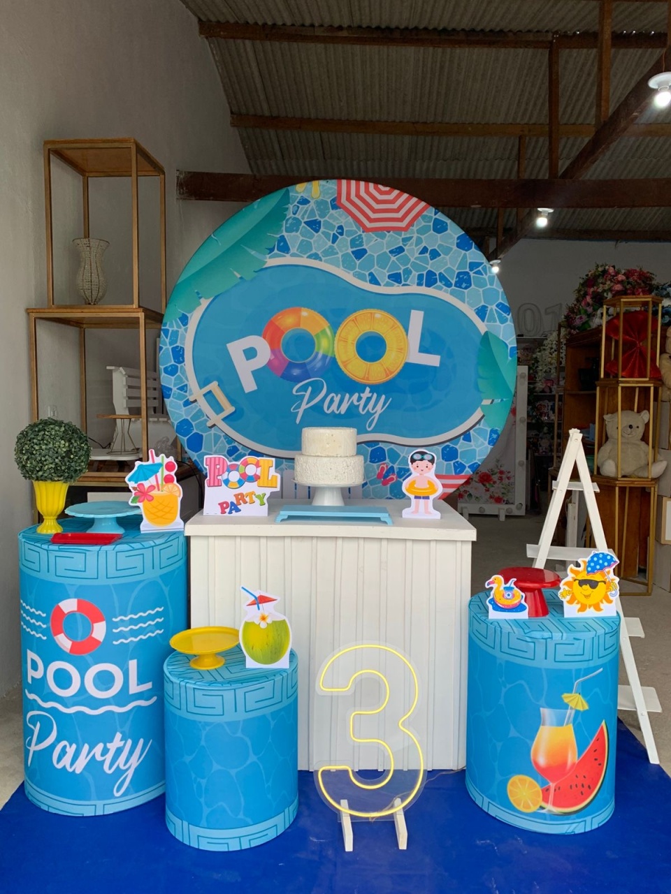 Pool Party Kit Ouro Plus 3 - Artes e Encantos locações