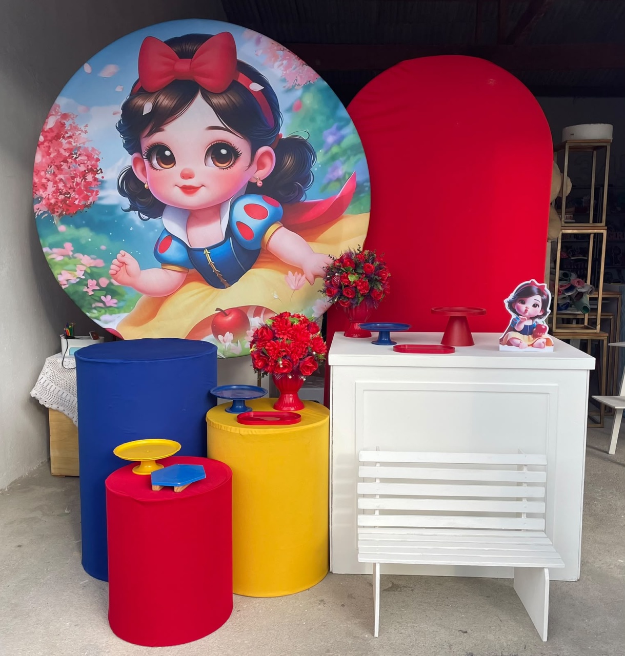 Branca de Neve Baby Kit Diamante Com Adicional de Banco Infantil 2 - Artes e Encantos locações