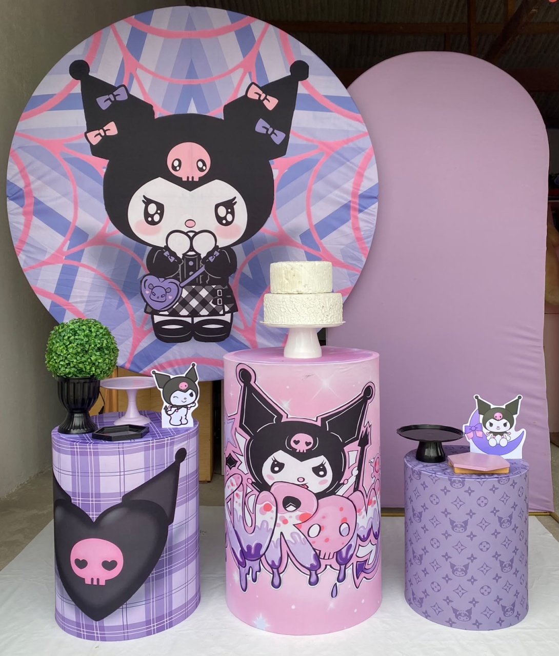 Kuromi Composição 6 - Artes e Encantos locações