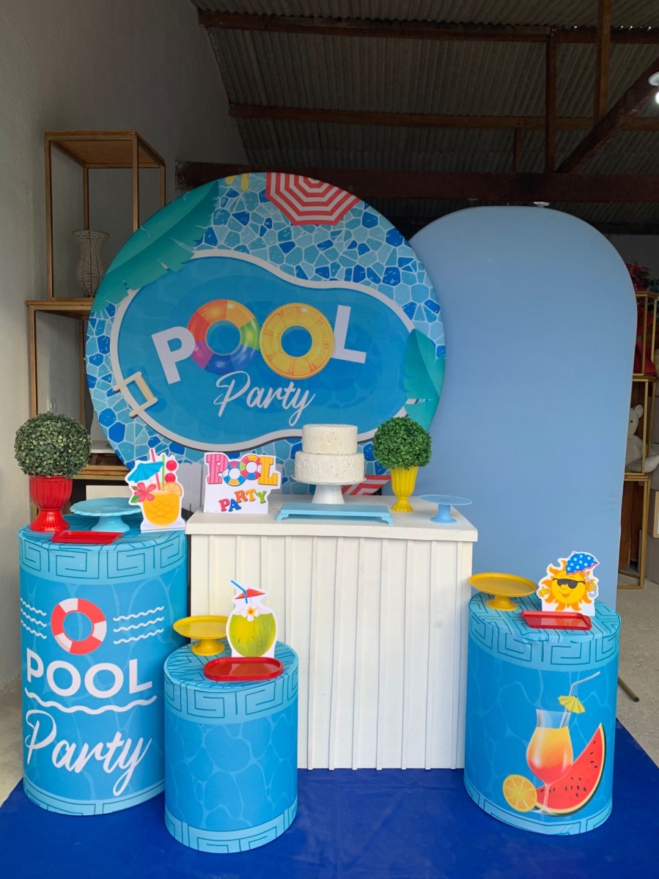 Pool Party Kit Diamante 12 - Artes e Encantos locações
