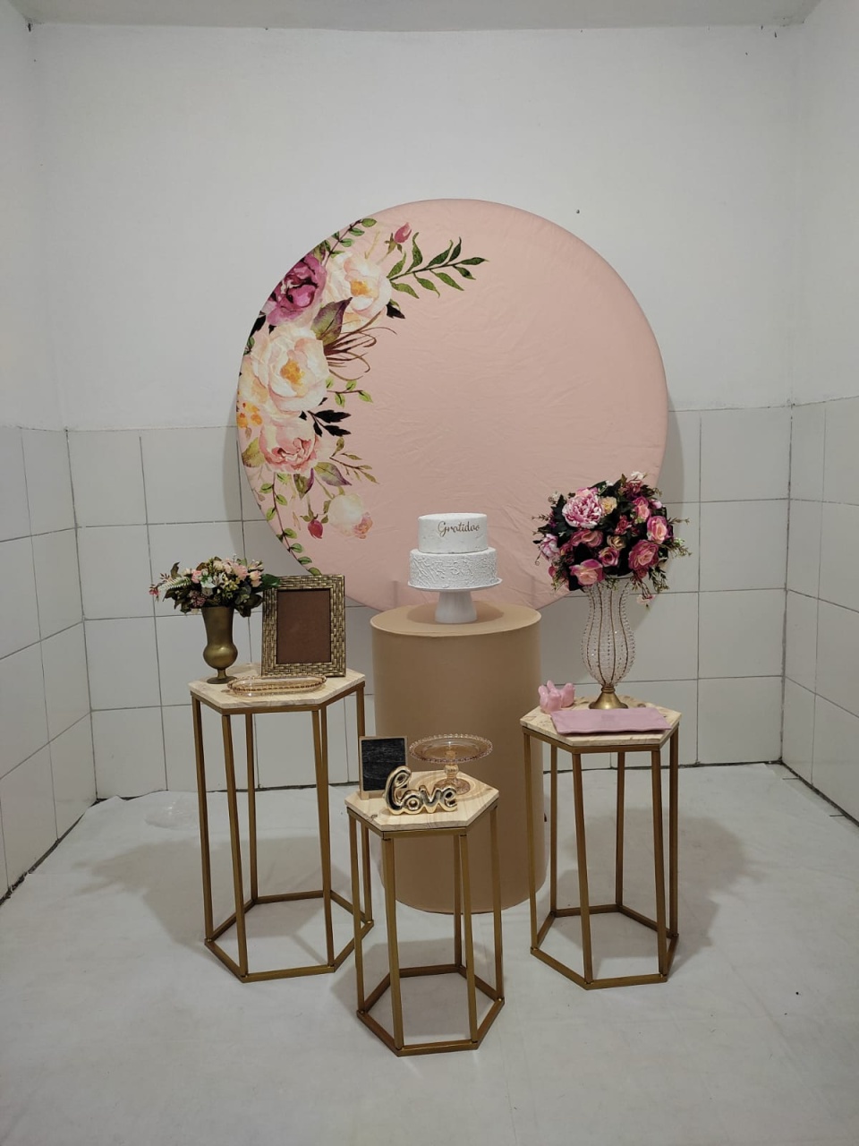 Rosa E Salmão Floral Composição - Artes e Encantos locações