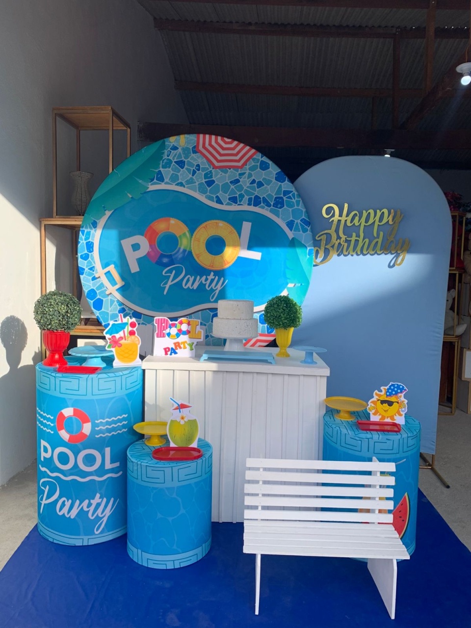 Pool Party Kit Diamante 10 - Artes e Encantos locações