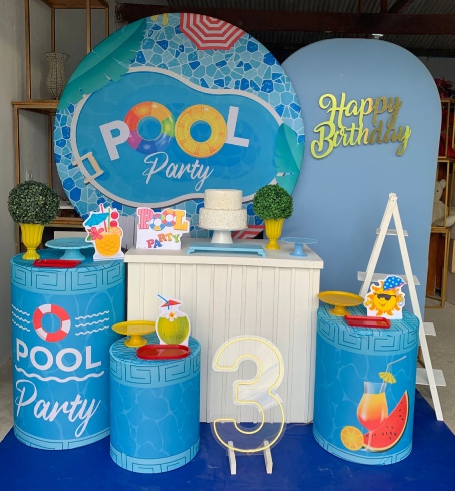 Pool Party Kit Diamante 13 Com Adicional Escada M E Número de Led - Artes e Encantos locações