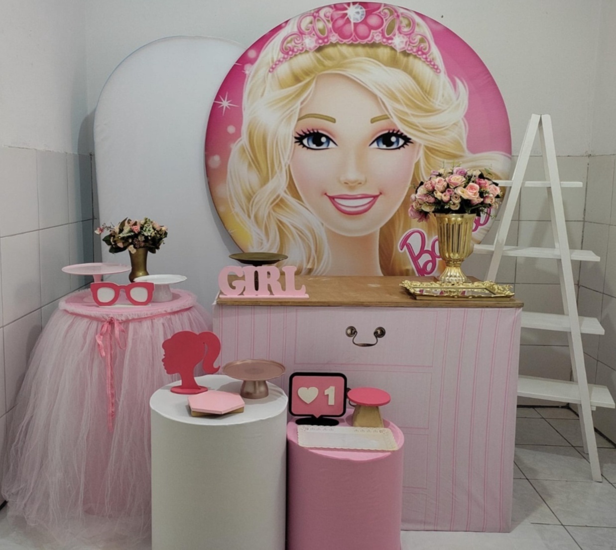Barbie  Kit Diamante + Adicional Escada G - Artes e Encantos locações