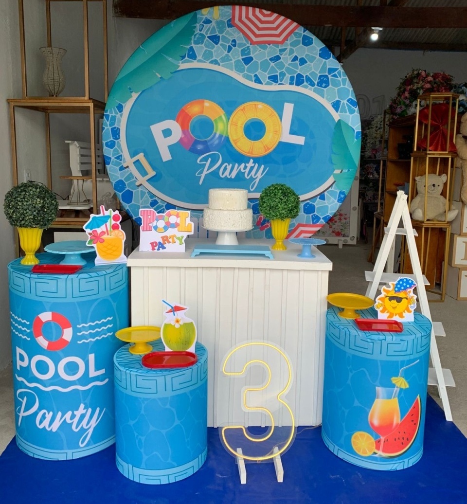 Pool Party Kit Ouro Plus 9 Com Adicional Escada M E Número de Led - Artes e Encantos locações