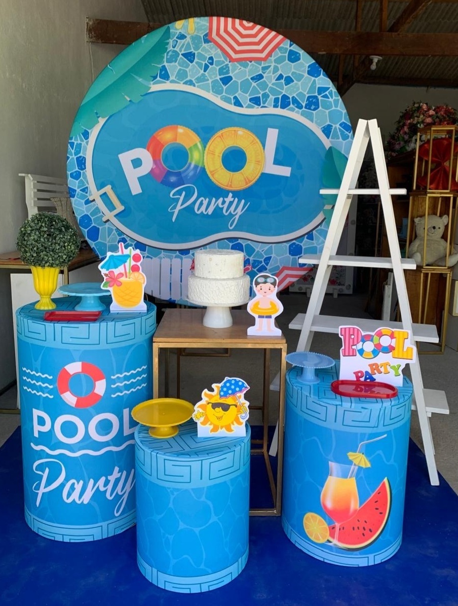 Pool Party Kit Ouro 4 Com Adicional Escada G - Artes e Encantos locações