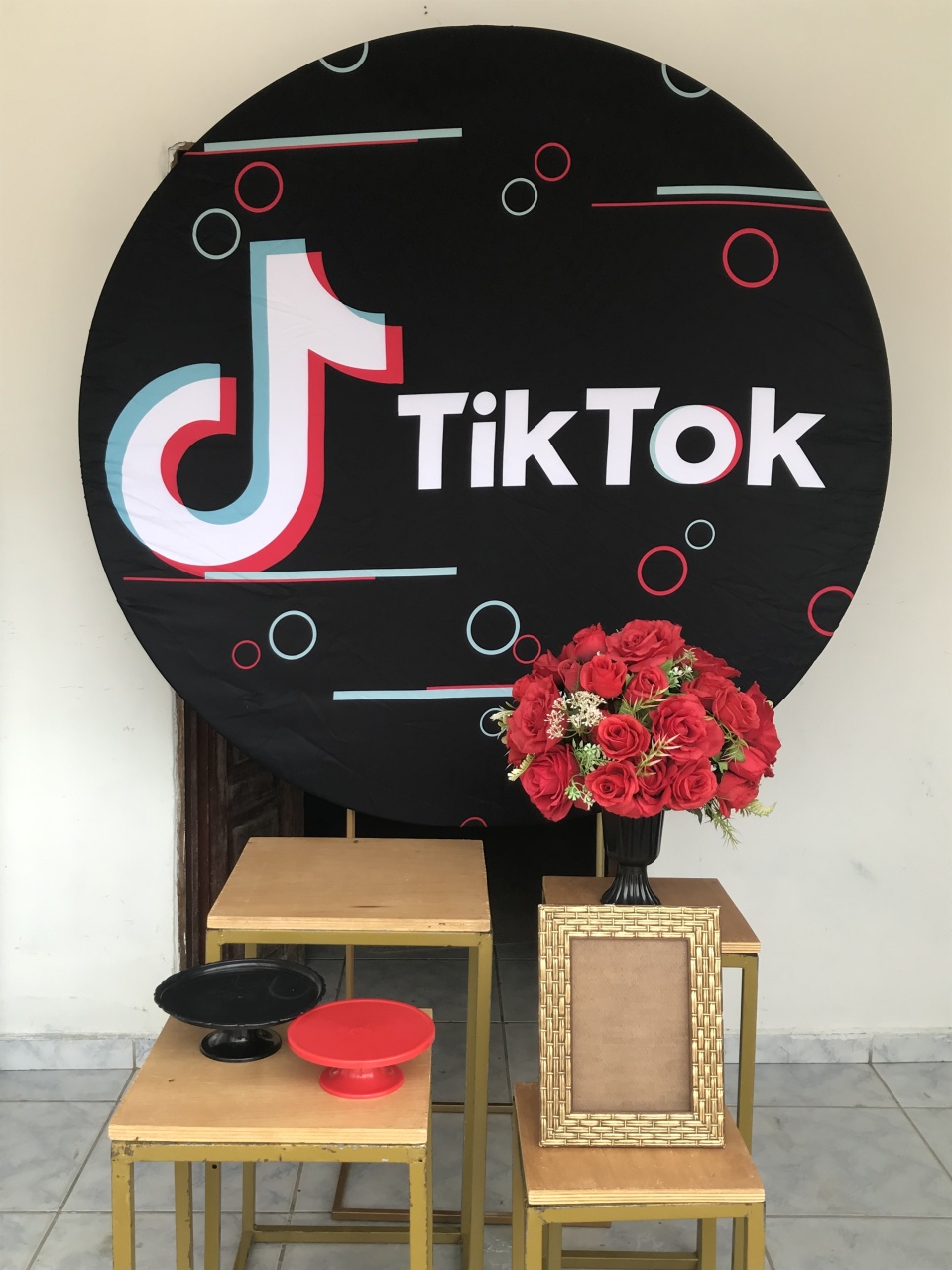 Tik Tok Composição - Artes e Encantos locações