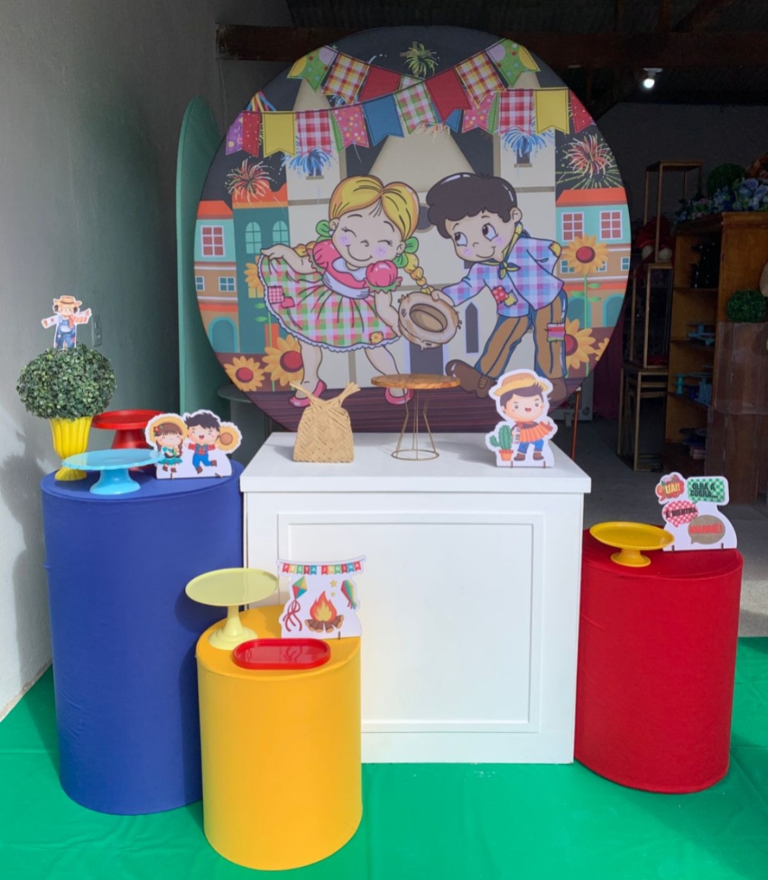 Junino São João Kit Ouro Plus  - Artes e Encantos locações