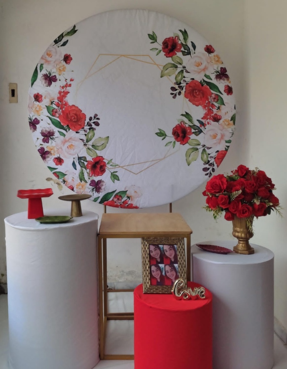 Vermelho Floral Kit Ouro - Artes e Encantos locações